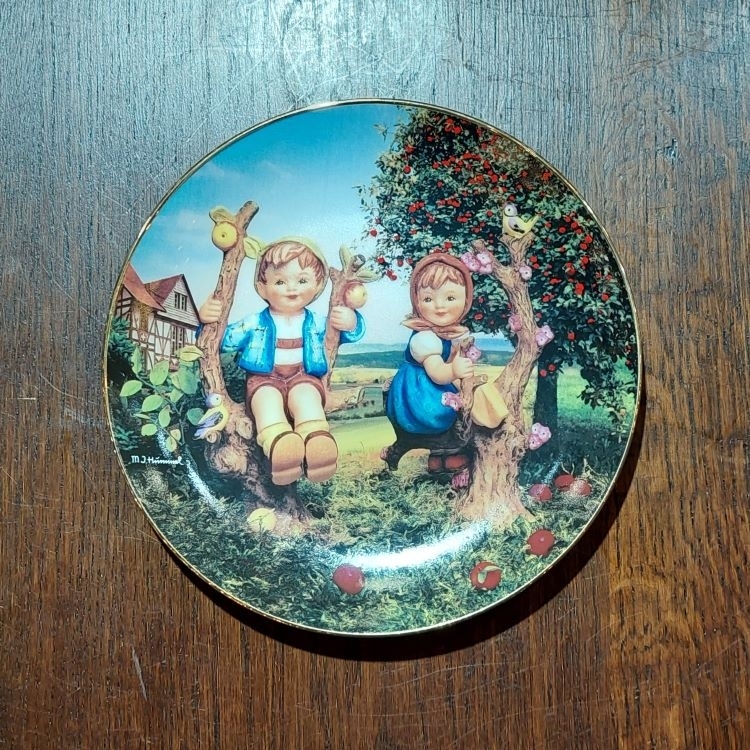 德國喜姆Hummel紀念陶瓷碟